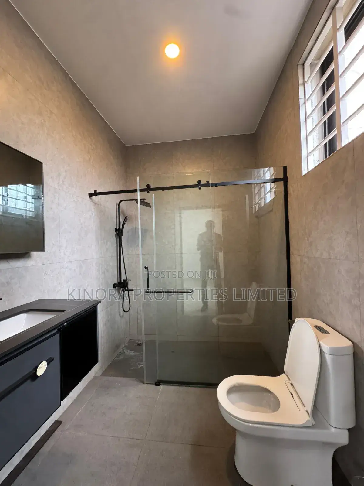 4bdrm Duplex in Ability Square for rent