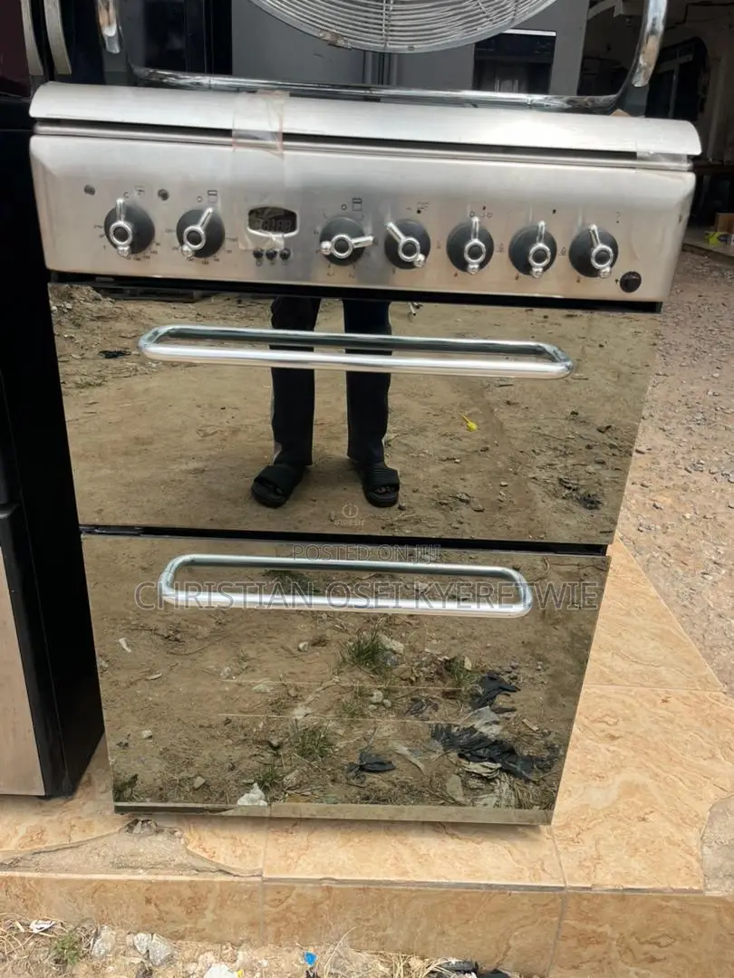 Cooker With Oven