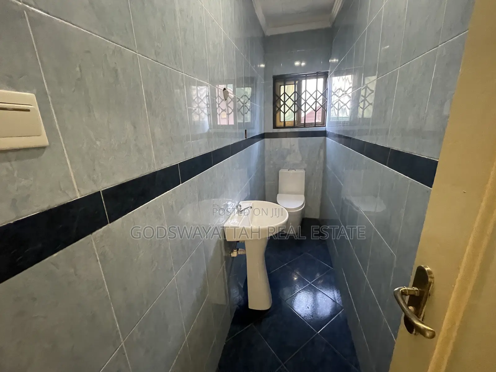 3bdrm House in East Legon, Adjiriganor for rent