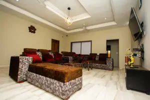 Yaa Asantewaa Executive Lodge Short Stay