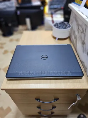 Laptop Dell Precision 7520 32GB Intel Xeon SSD 256GB