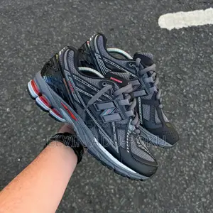 New Balance 1906 Sneaker in Different Colours , Swipe > 