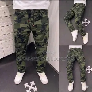 Camouflage-printed Cargo Jogger Pants
