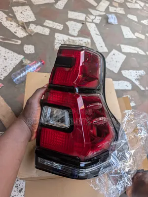 Toyota Land Cruiser Prado 2018,2019,2020,2021,2022,2023 Tail Light