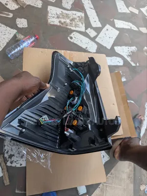 Toyota Land Cruiser Prado 2018,2019,2020,2021,2022,2023 Tail Light