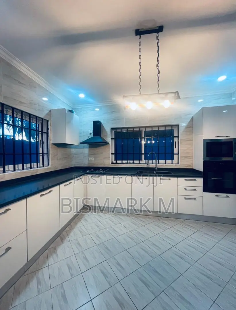 Furnished 4bdrm House in Ashaley Botwe for rent
