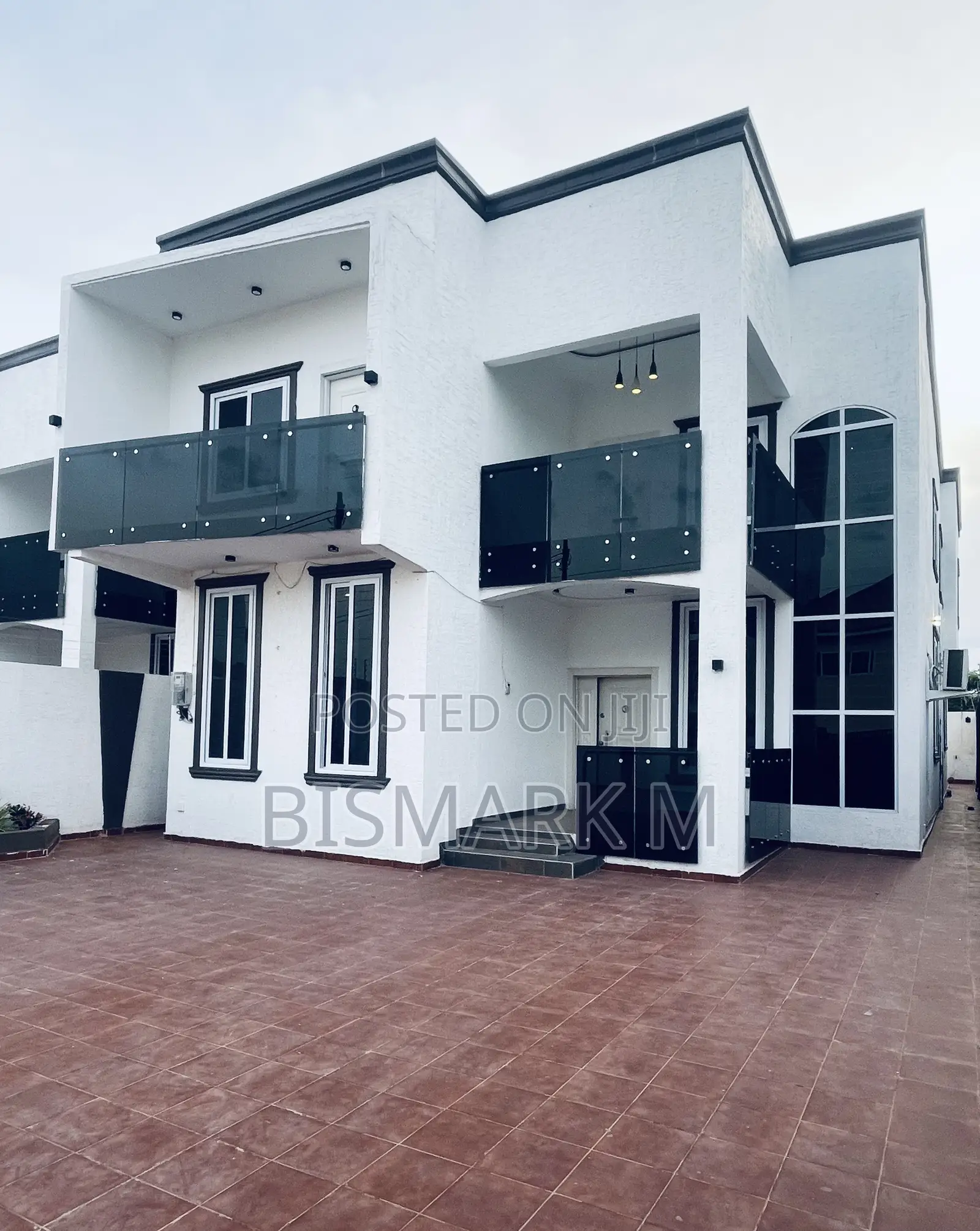 4bdrm House in Lakeside Estate, Ashaley Botwe for rent
