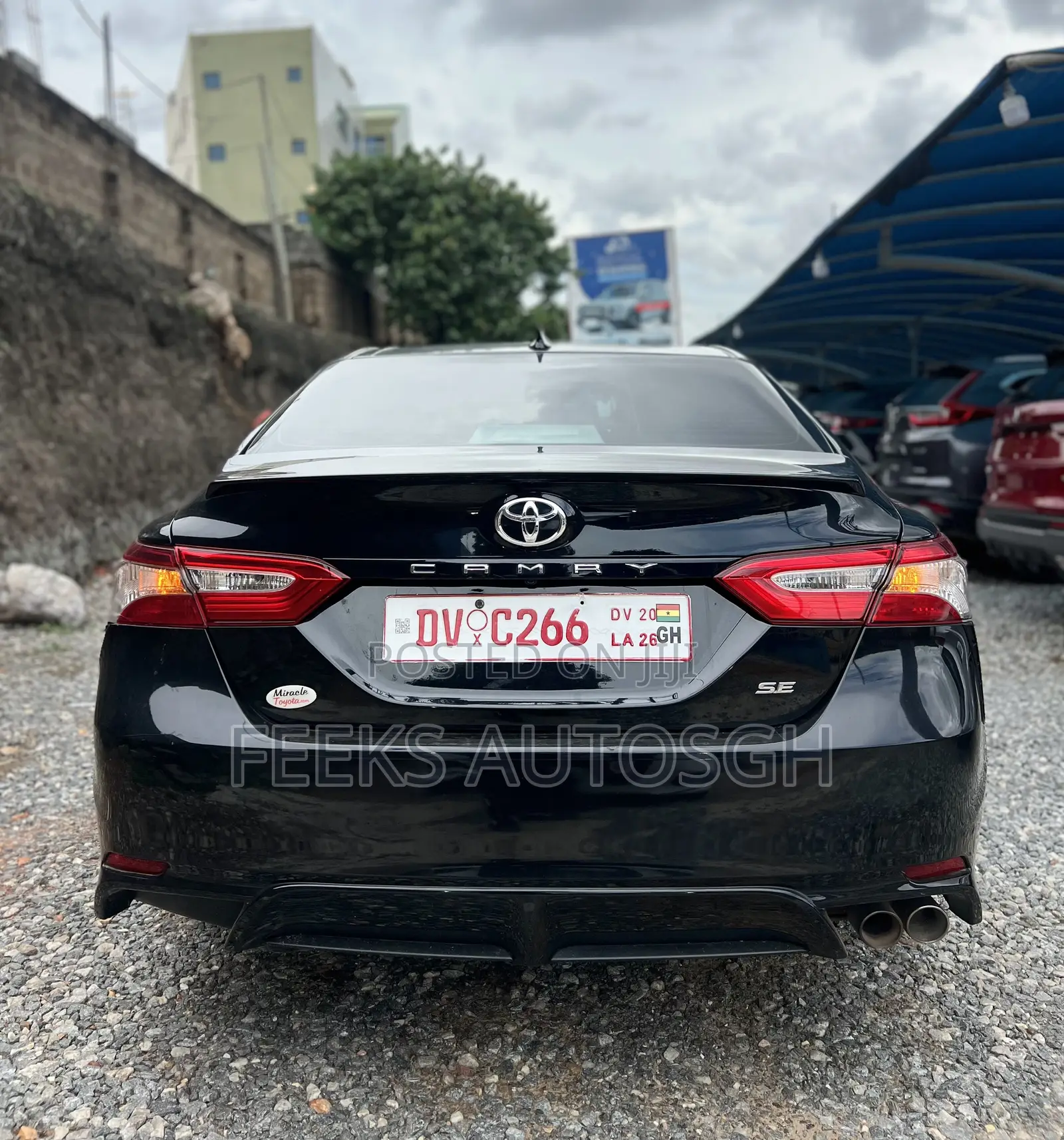 Toyota Camry SE FWD 2020 Black