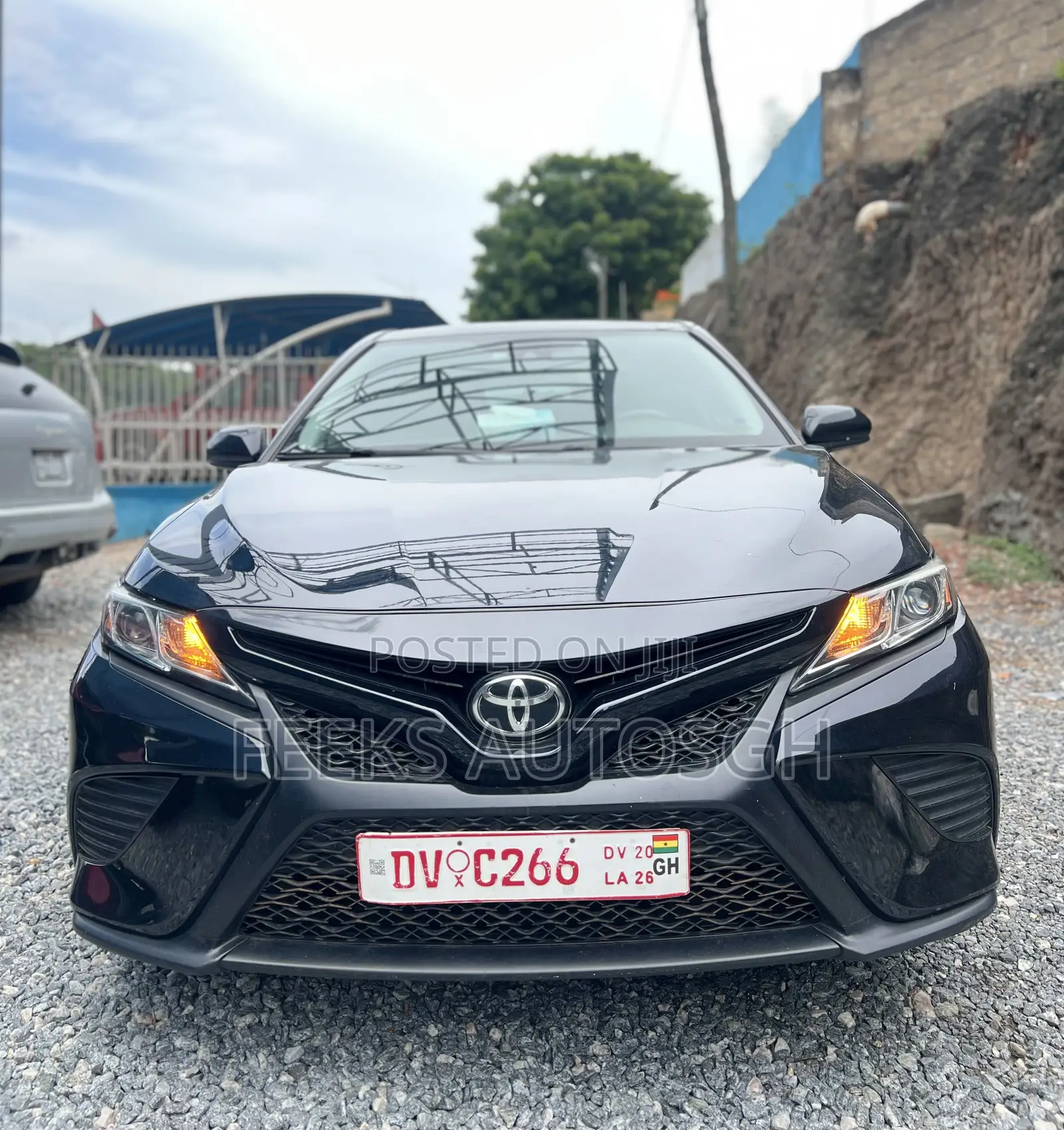 Toyota Camry SE FWD 2020 Black