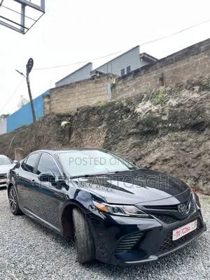 Toyota Camry SE FWD 2020 Black