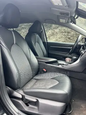 Toyota Camry SE FWD 2020 Black
