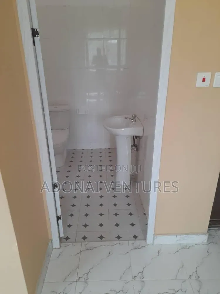 3bdrm House in Sokoban Kwamonma, Kumasi Metropolitan for sale