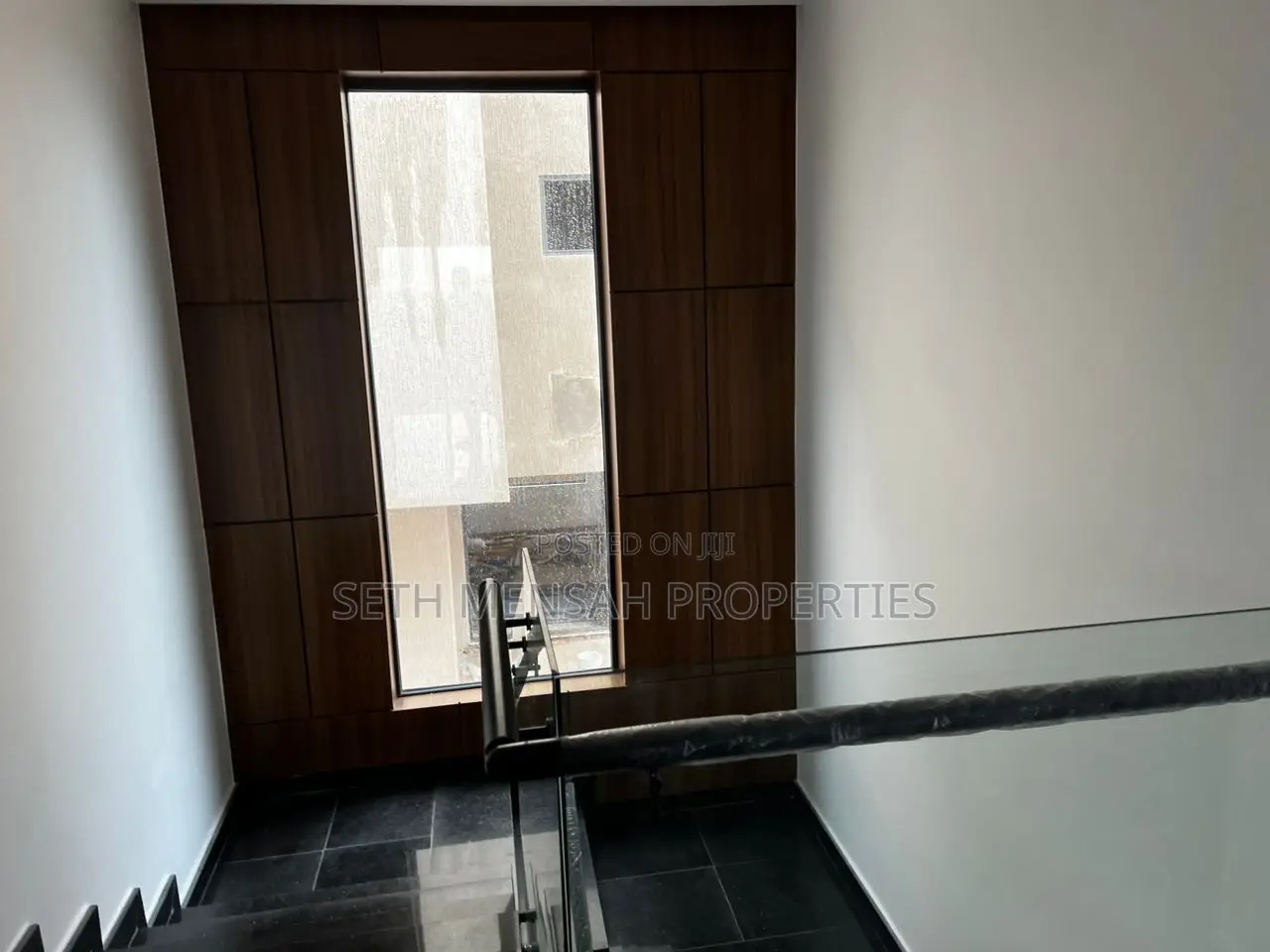 5bdrm House in 5  Bedroom House For for sale