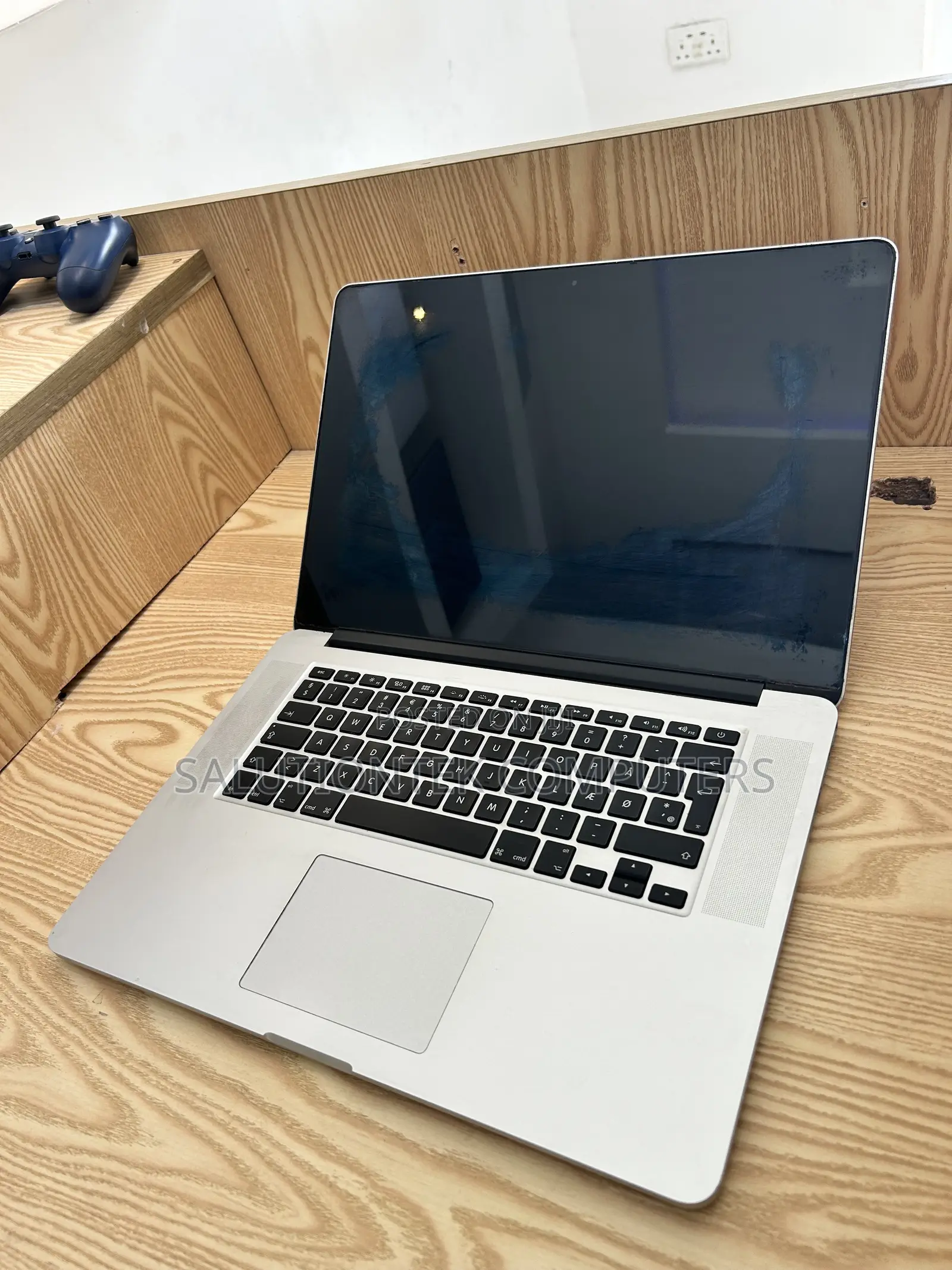Laptop Apple MacBook Pro 2015 16GB Intel Core i7 SSD 256GB