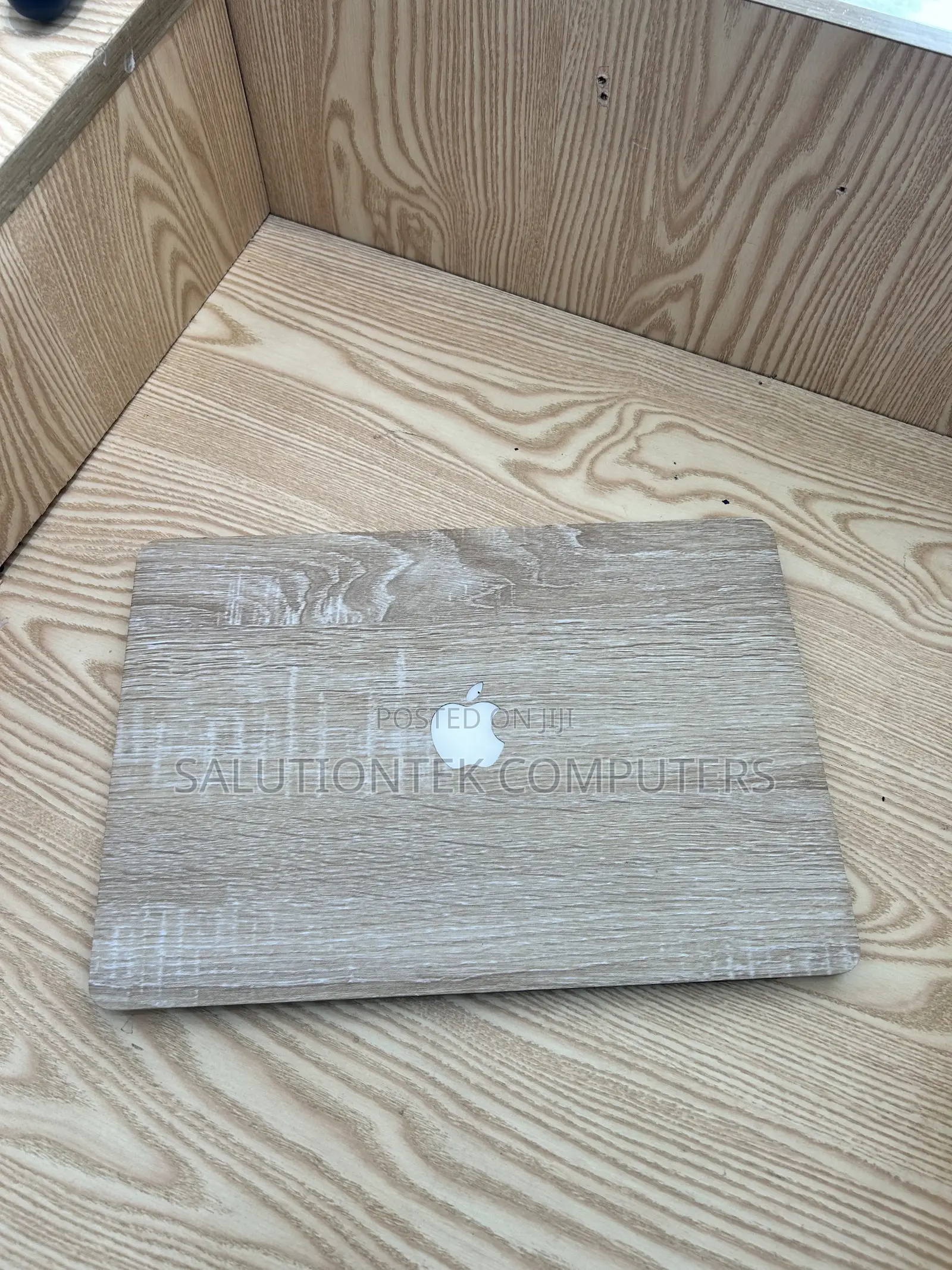 Laptop Apple MacBook Pro 2015 16GB Intel Core i7 SSD 256GB