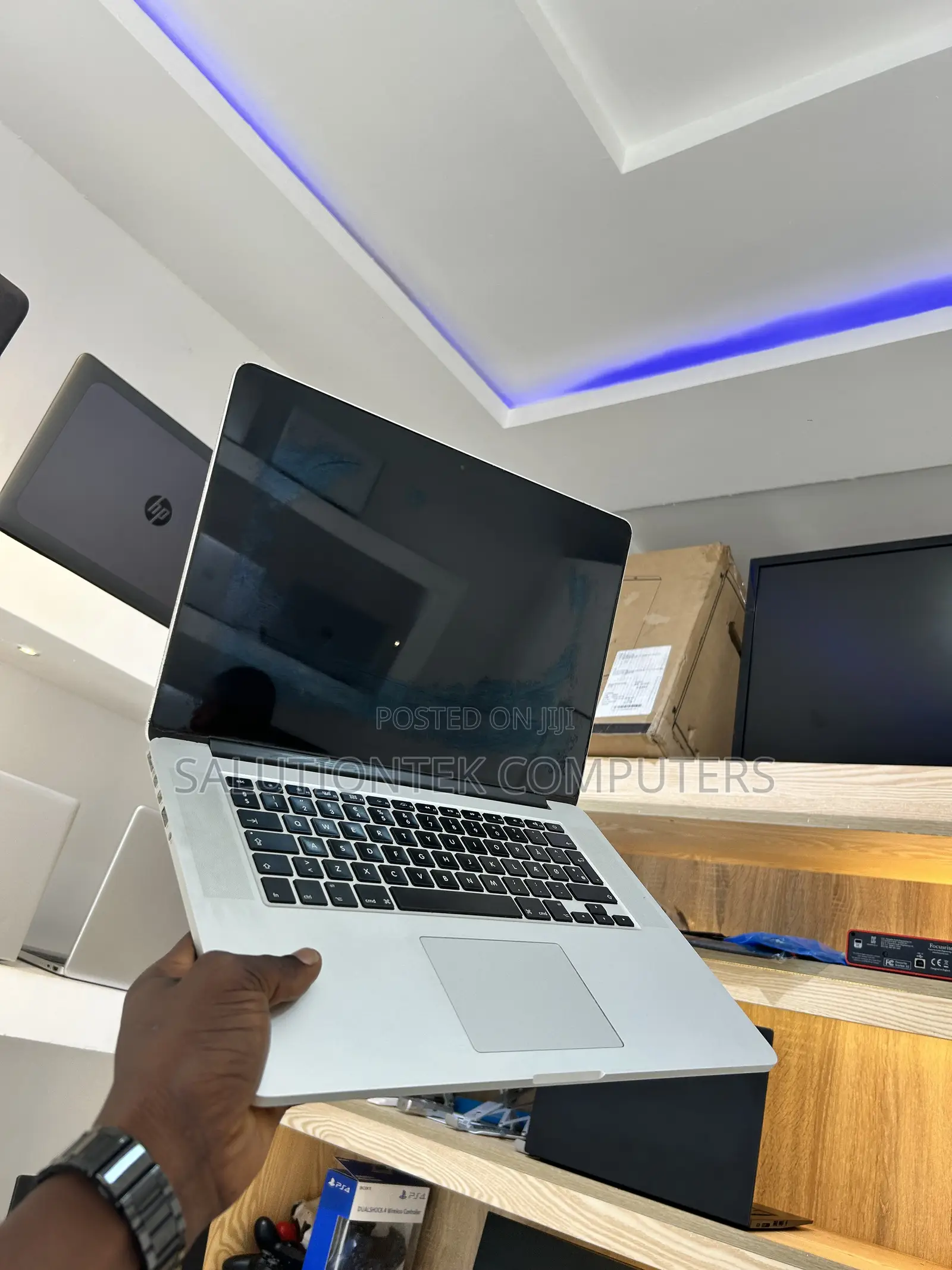 Laptop Apple MacBook Pro 2015 16GB Intel Core i7 SSD 256GB