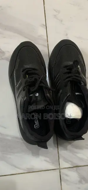 Black Shoes