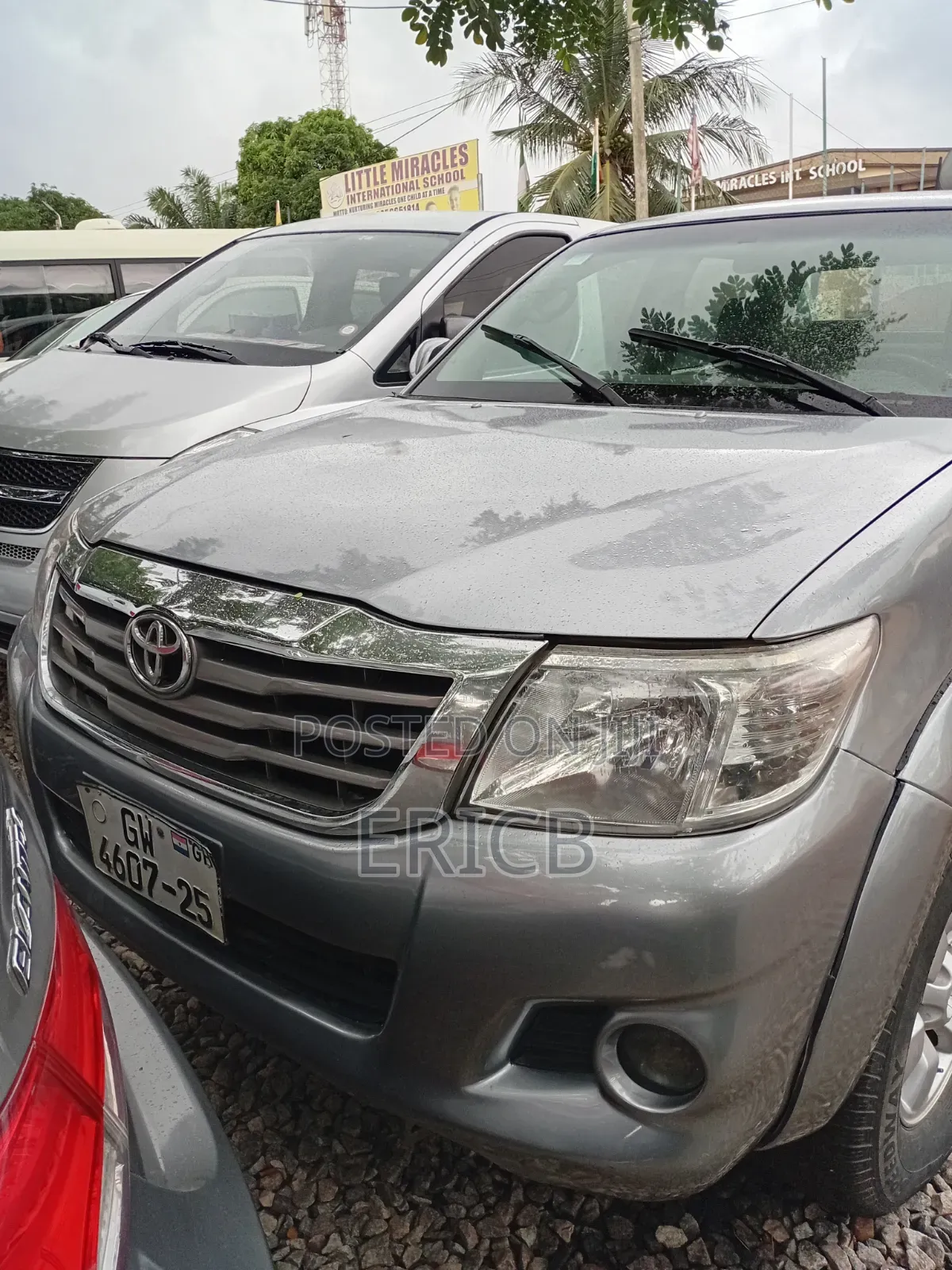 Toyota Hilux 2012 Gray