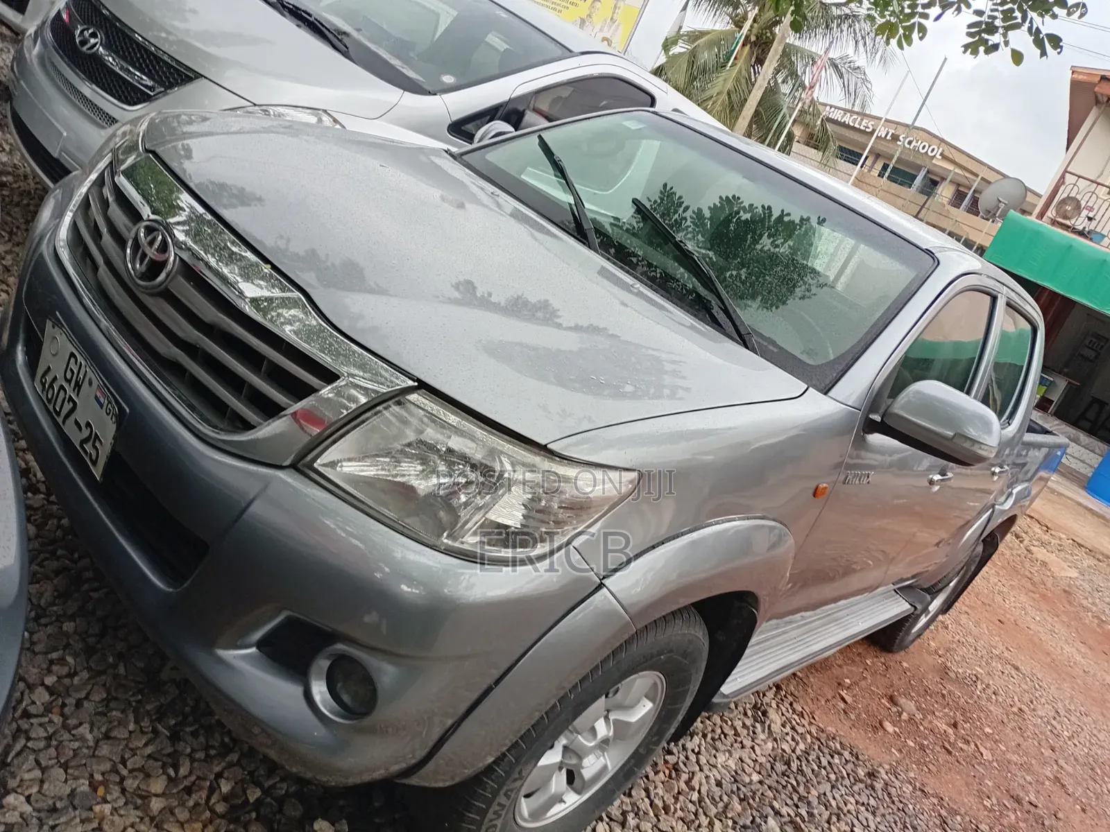 Toyota Hilux 2012 Gray