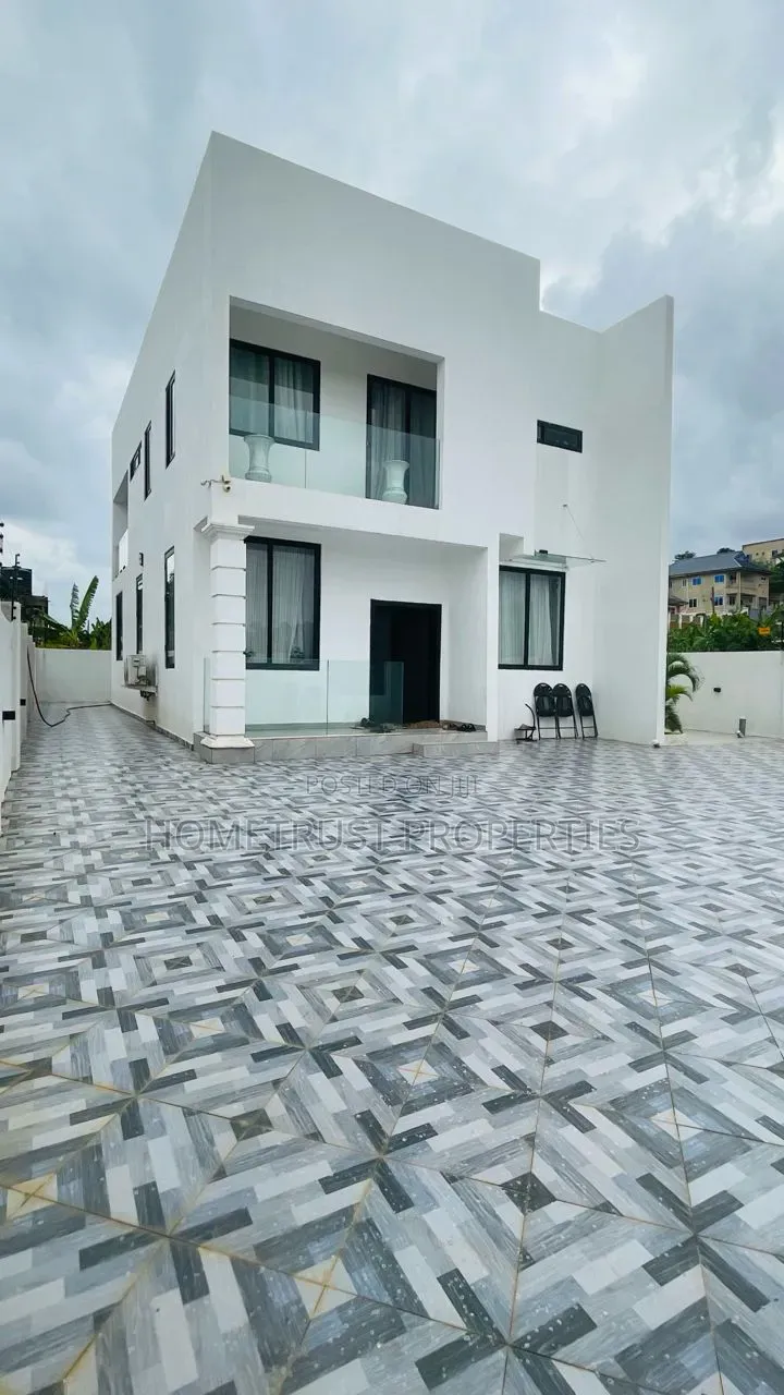 3bdrm Duplex in Amasaman Katapor for sale