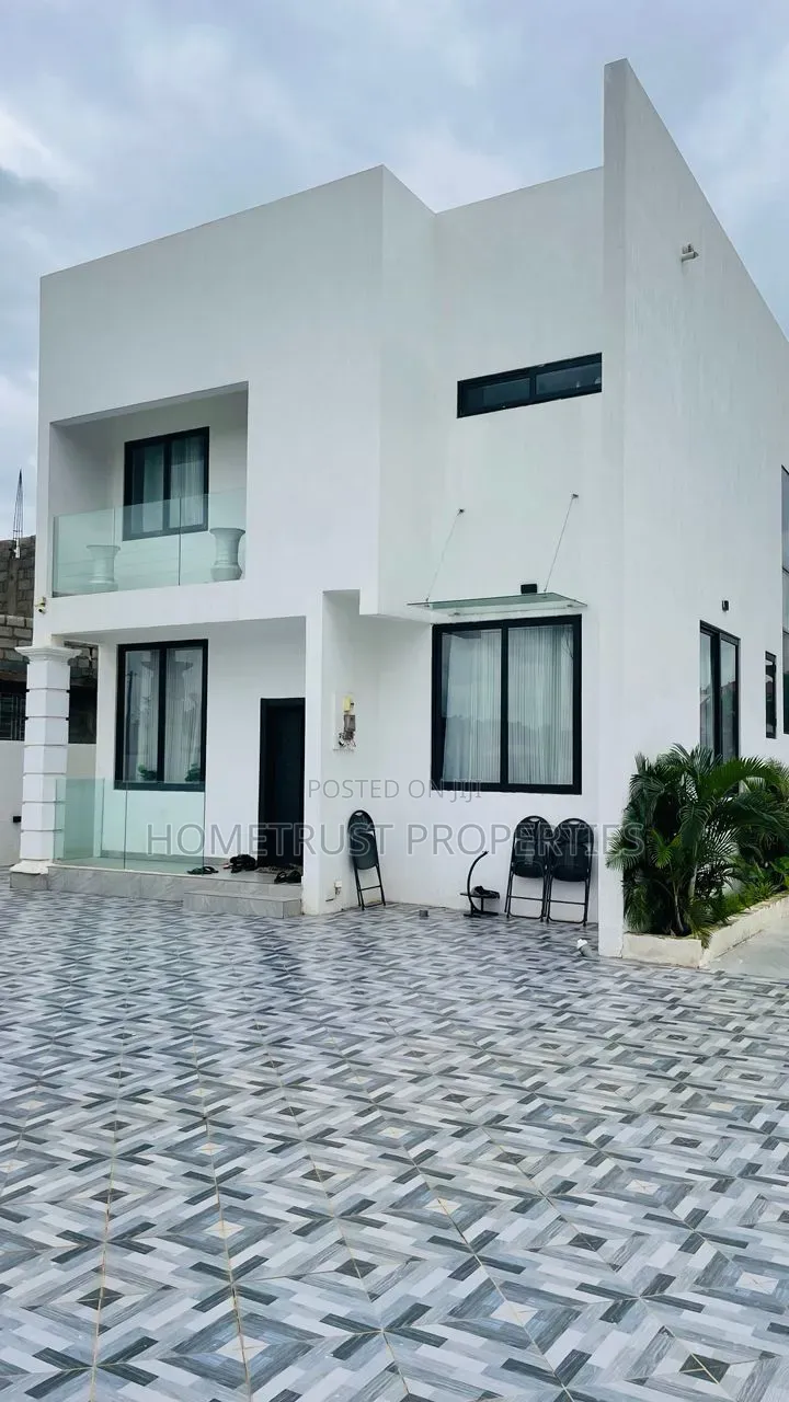 3bdrm Duplex in Amasaman Katapor for sale