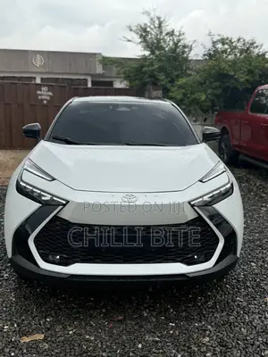 Toyota C-HR 2025 White