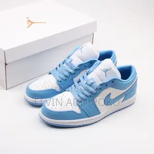 Nike Air Jordan 1 Low North Carolina University Blue