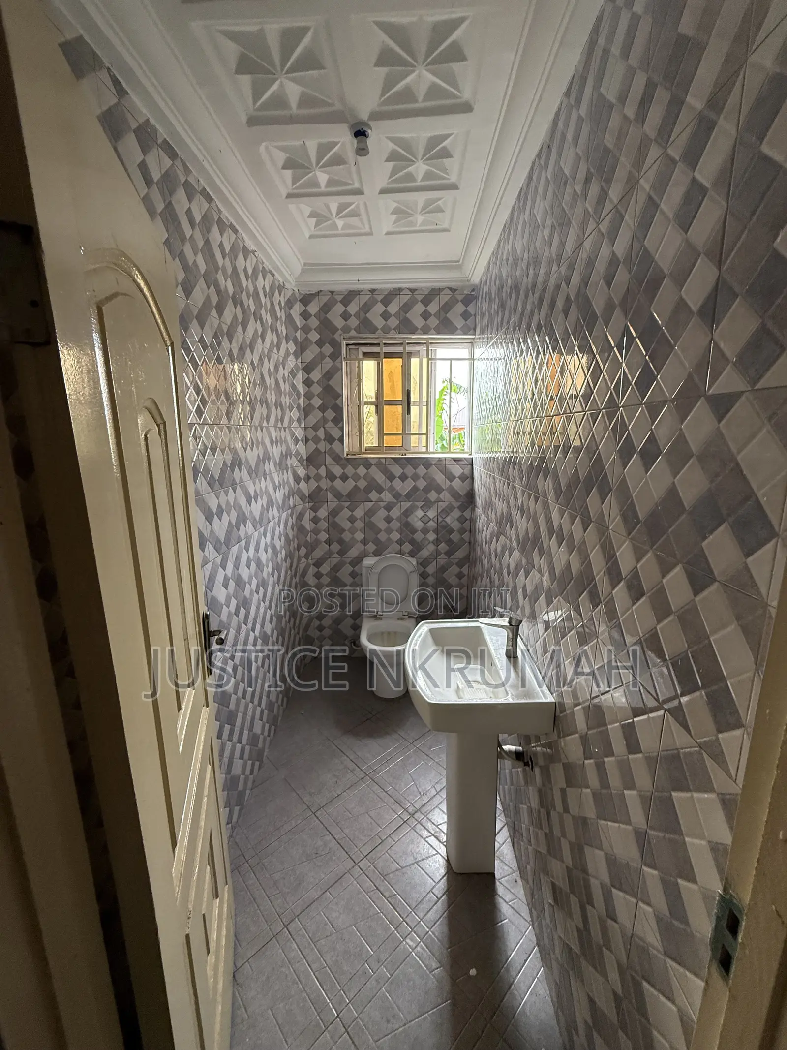 4bdrm Apartment in Mr Justice Estates, West Hills Mall Area for rent