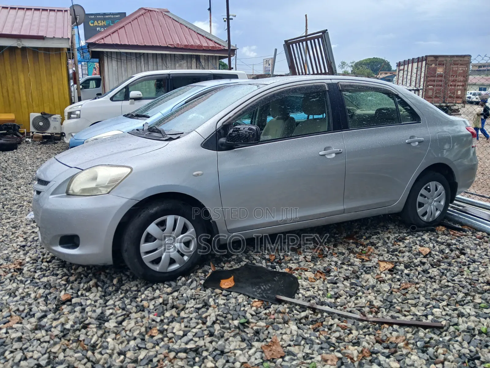 Toyota Belta 2012 Silver