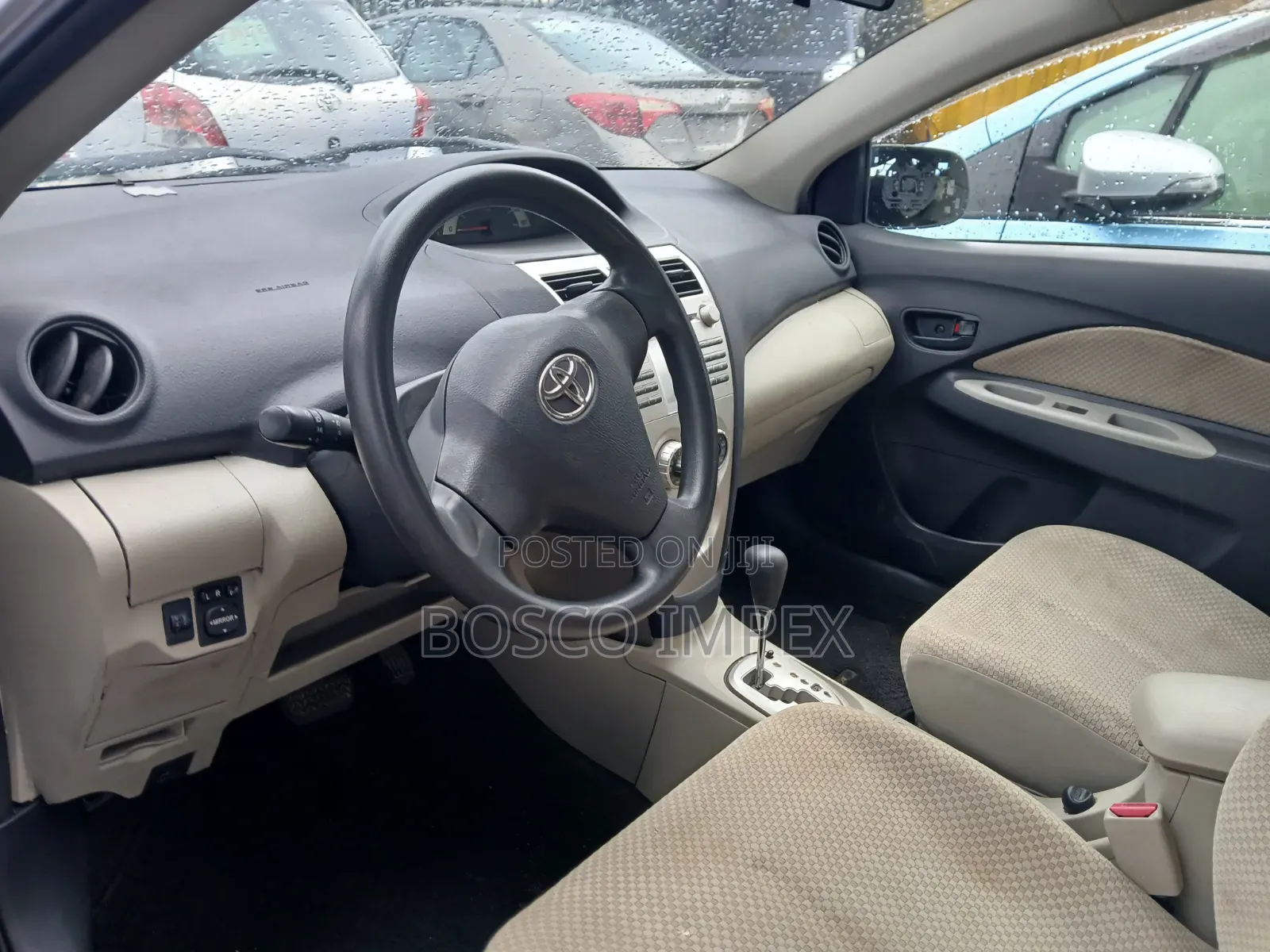 Toyota Belta 2012 Silver