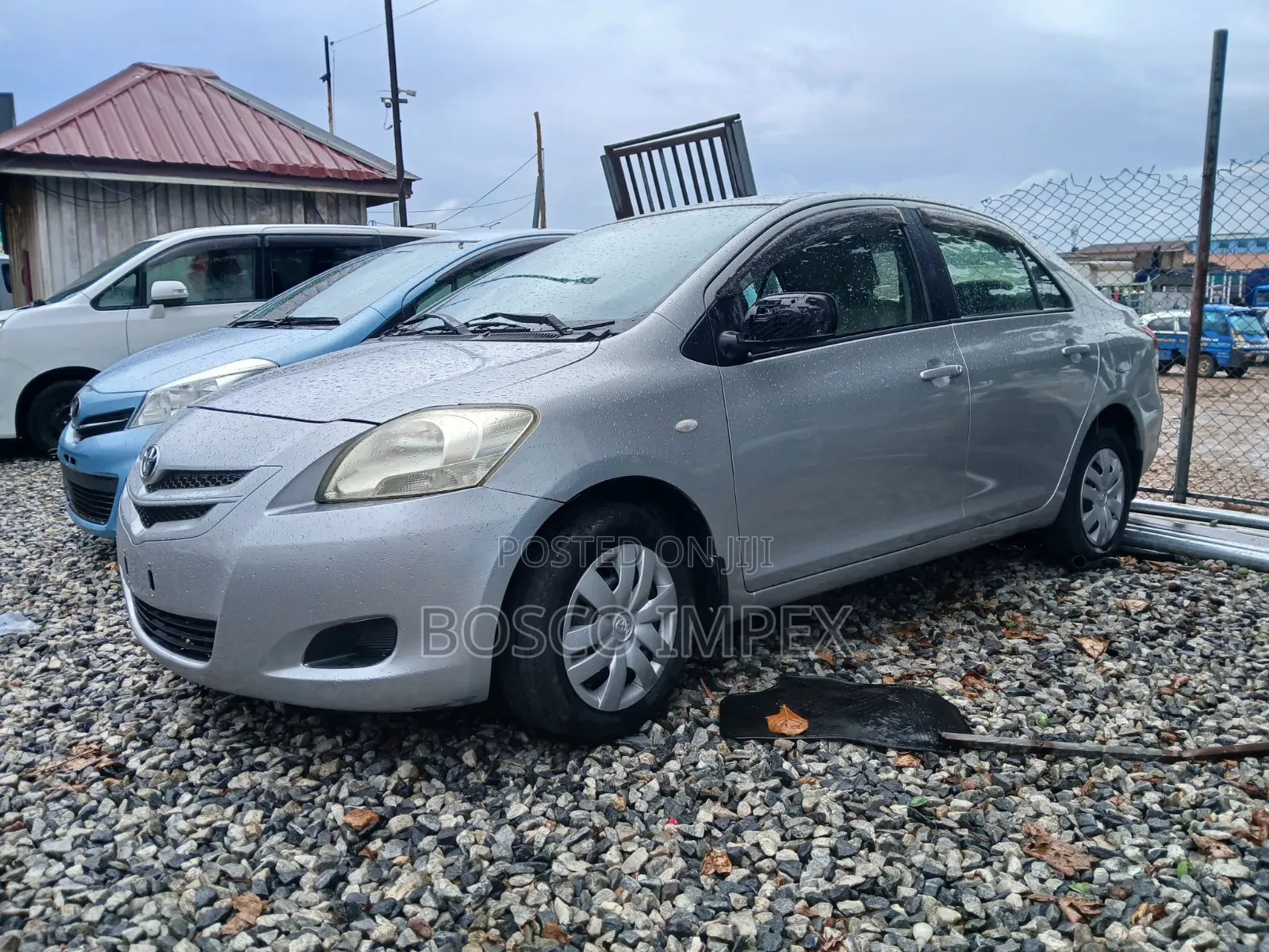 Toyota Belta 2012 Silver