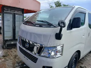 Nissan Caravan (Urvan) 2012 White