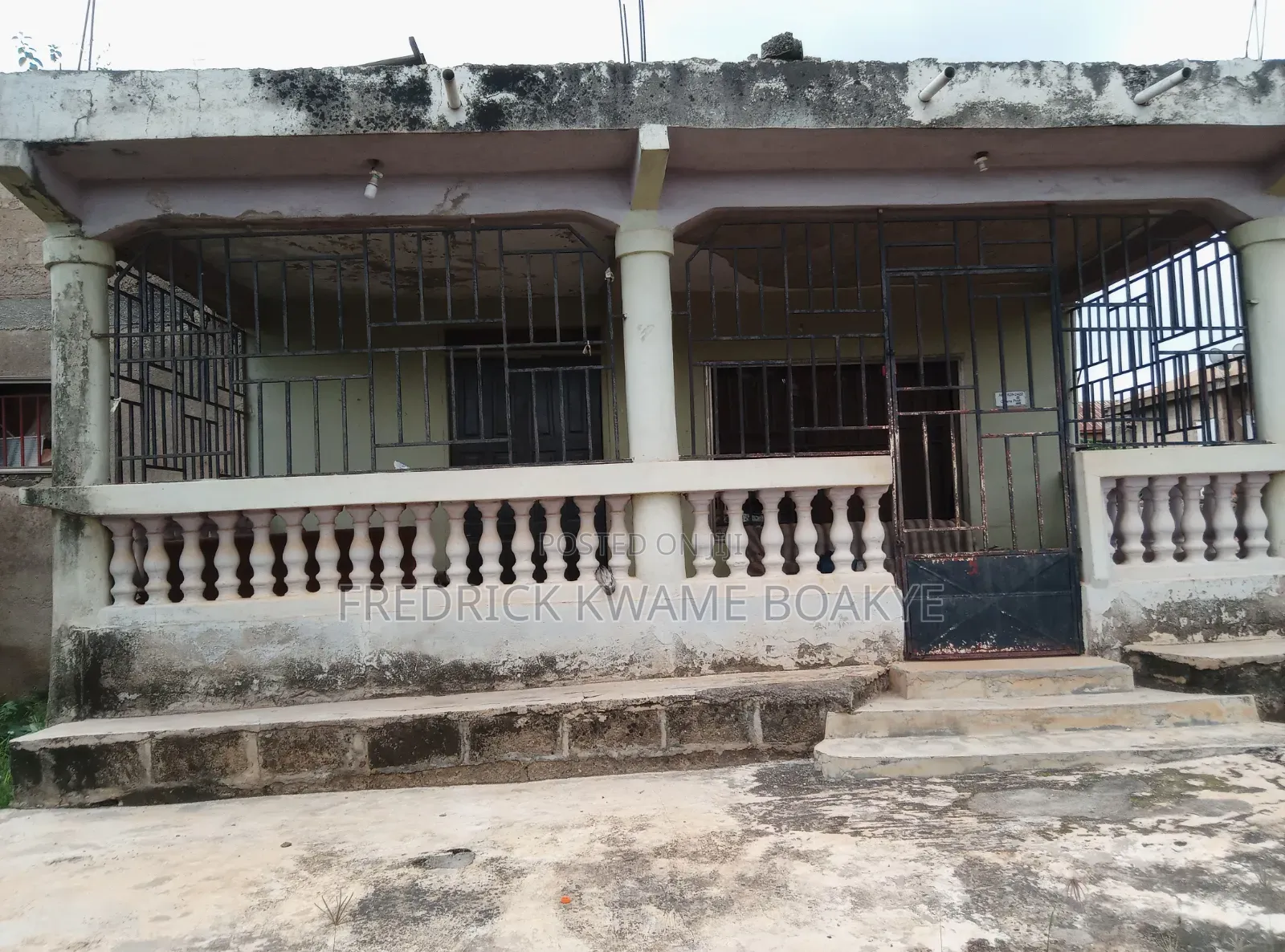 4bdrm House in Brother K Estate, Kumasi Metropolitan for sale