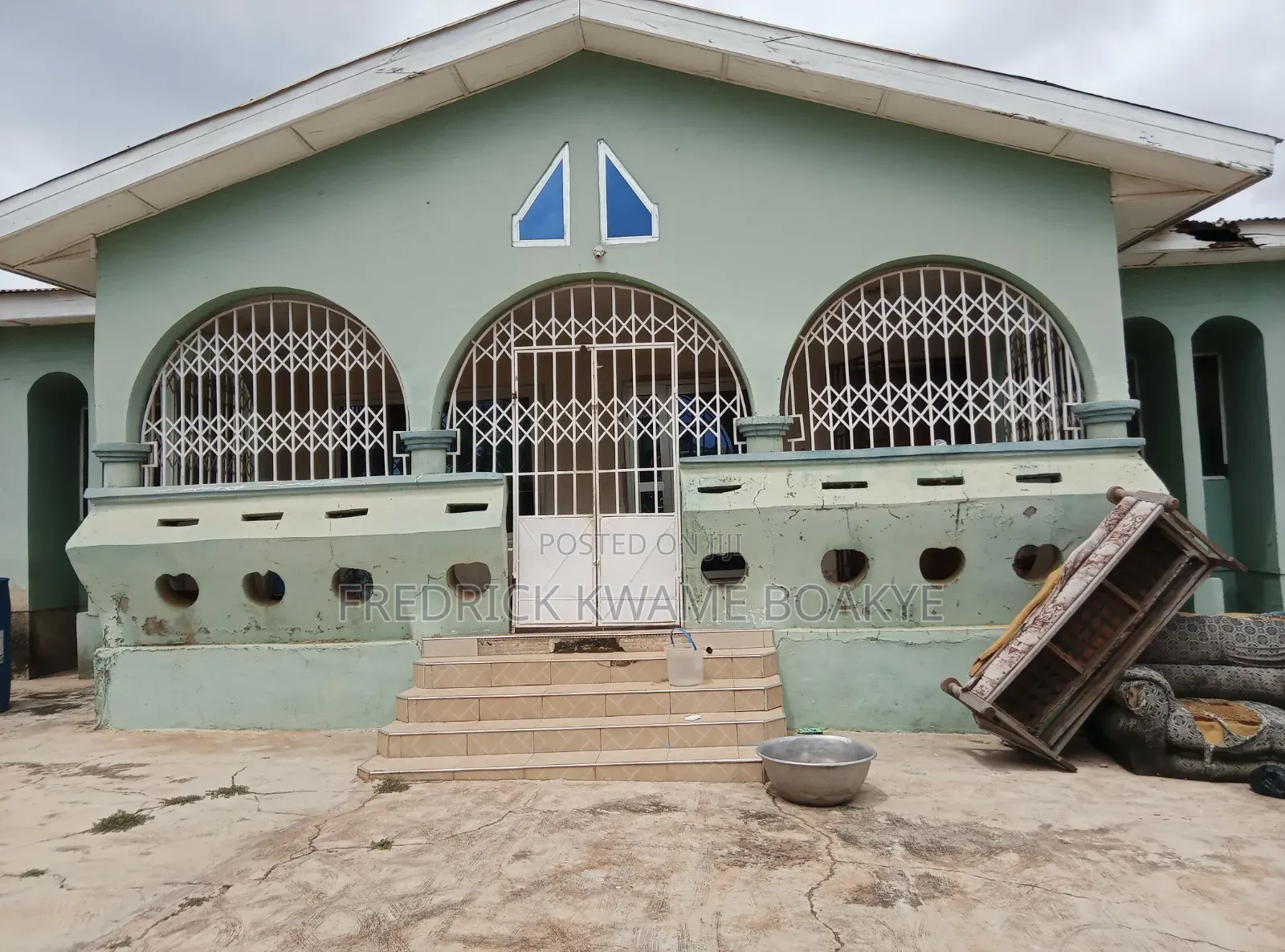 6bdrm House in Brother K Estate, Kumasi Metropolitan for sale