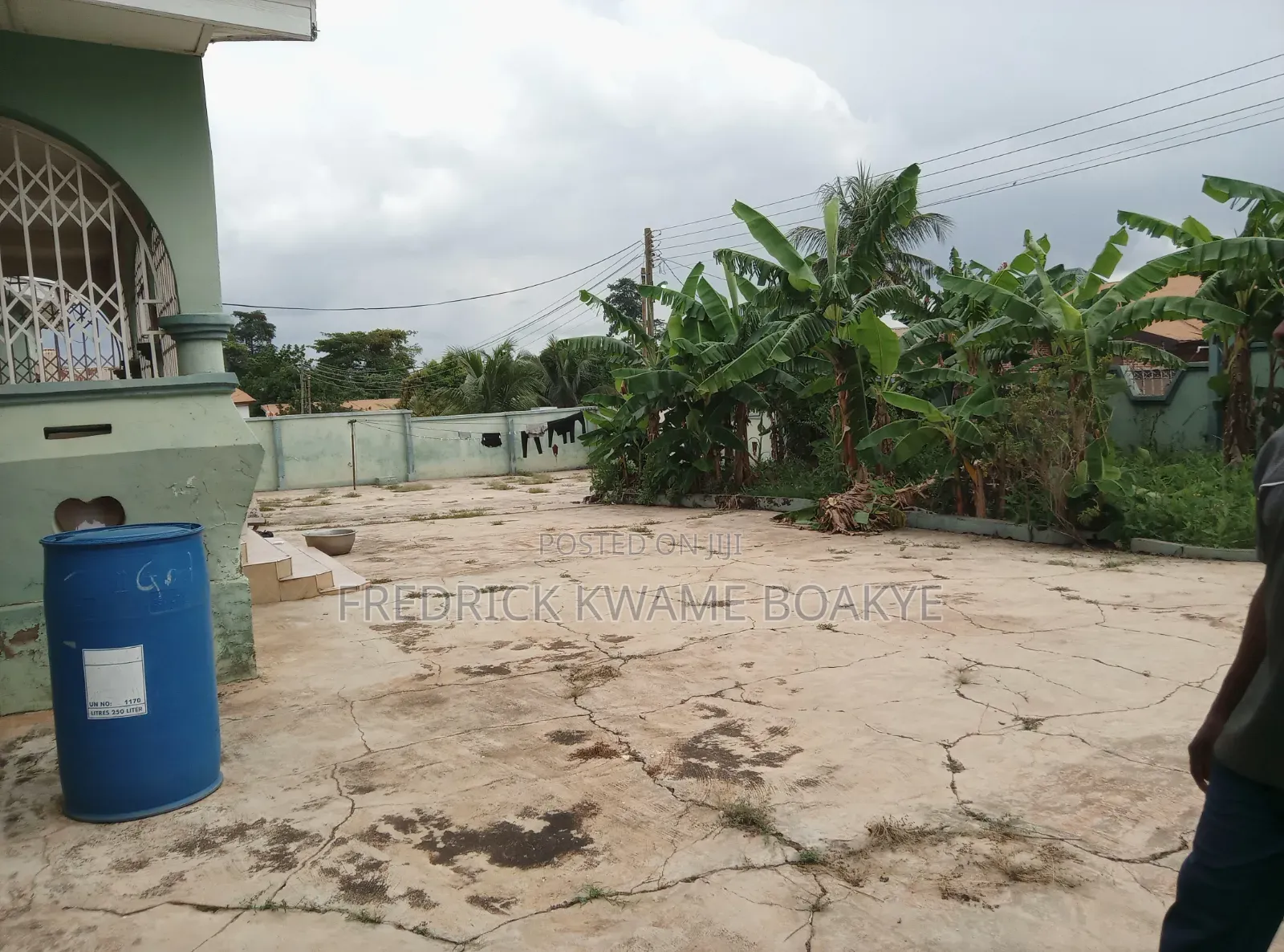 6bdrm House in Brother K Estate, Kumasi Metropolitan for sale