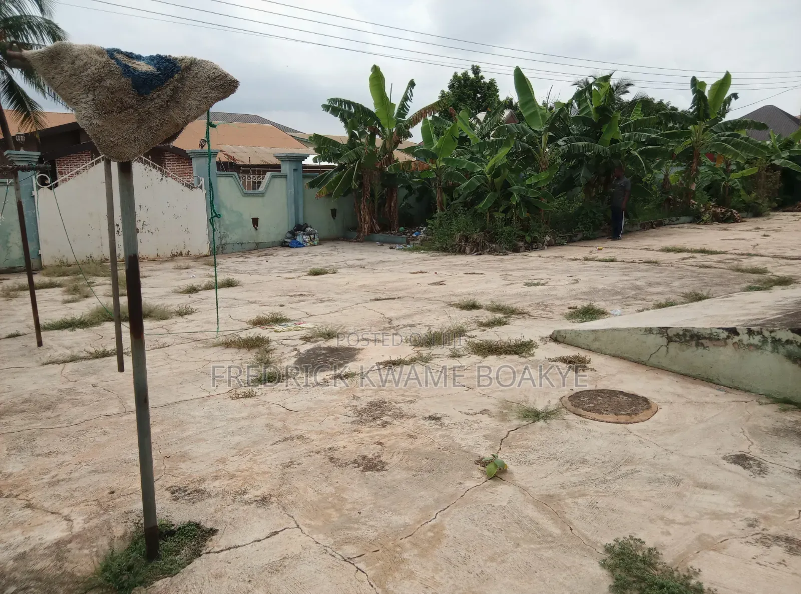 6bdrm House in Brother K Estate, Kumasi Metropolitan for sale