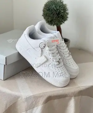 Nike Air Force 1