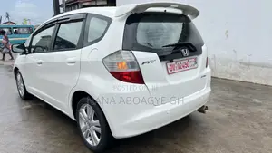 Honda Fit Automatic 2011 White
