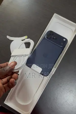 New Apple iPhone 17 Pro Max 256 GB Blue