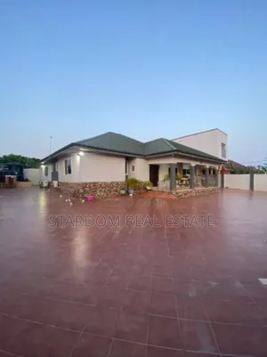 3bdrm Bungalow in Burma Hills, Tseaddo for rent