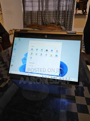 New Laptop HP Envy X360 8GB AMD Ryzen 3 SSD 256GB