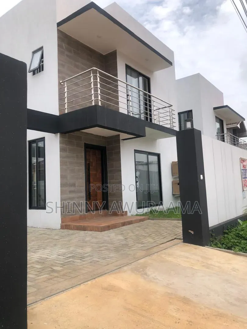 4bdrm House in East Legon American for rent