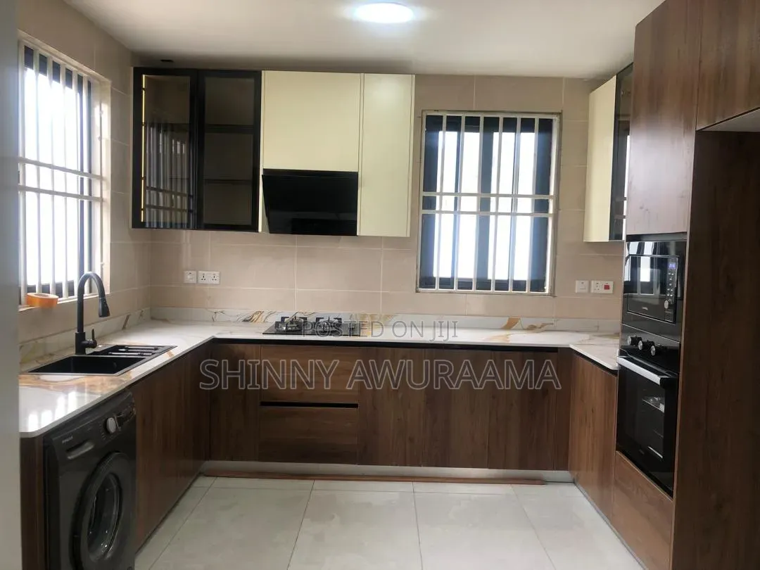 4bdrm House in East Legon American for rent