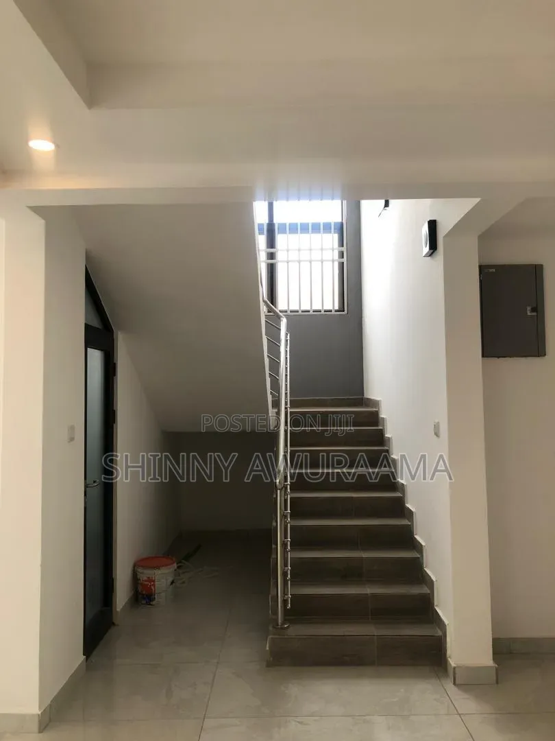 4bdrm House in East Legon American for rent
