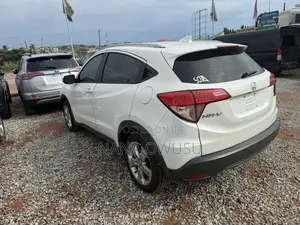 Honda HR-V 4dr SUV (1.5L 4cyl CVT) 2016 White