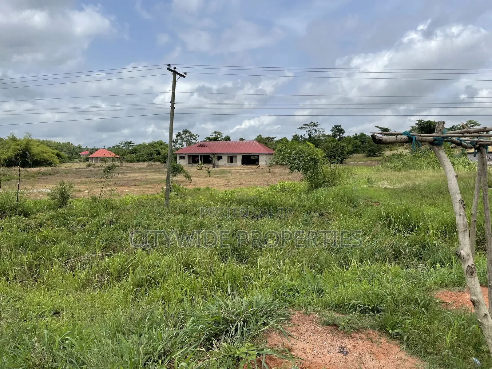 Accra-Kumasi Hwy Roadside Commercial Land for Sale at Ejisu, Kumasi