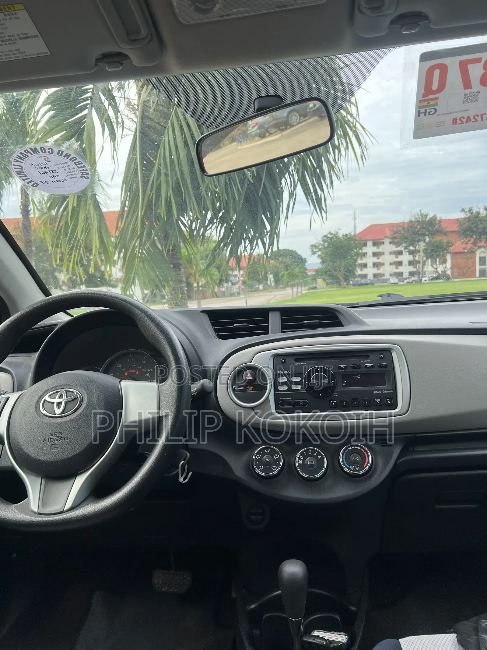 Toyota Yaris LE Hatchback 5dr 2013 Blue