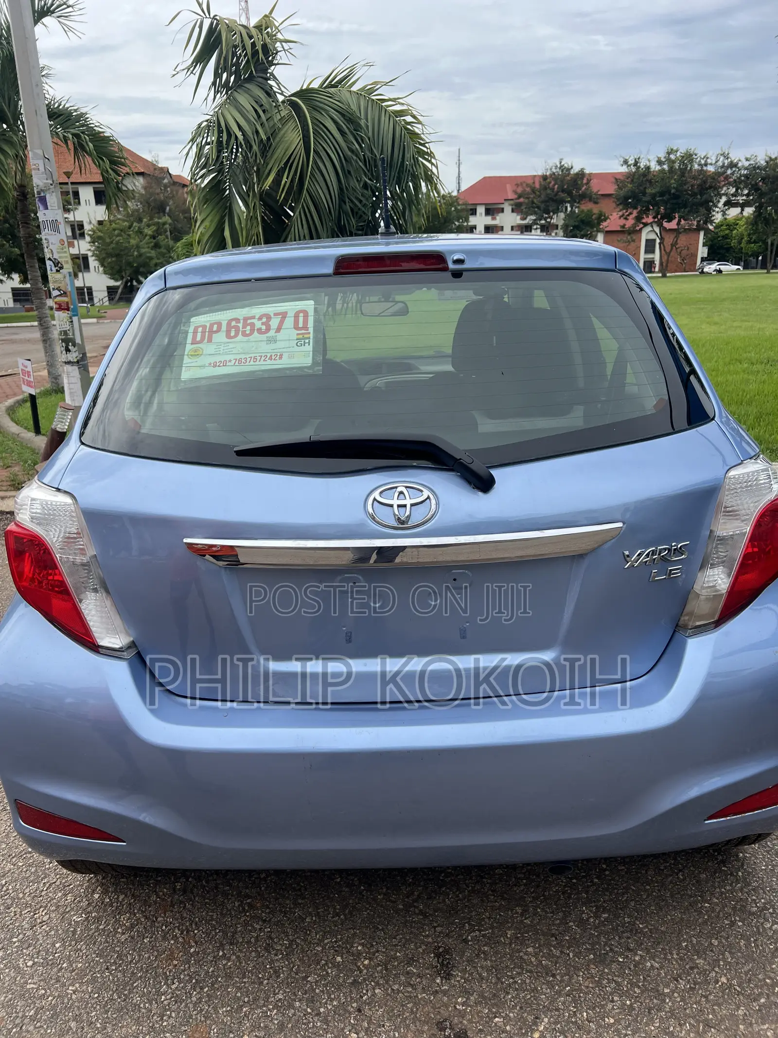 Toyota Yaris LE Hatchback 5dr 2013 Blue