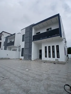 4bdrm House in East Legon Ogbojo, American House for sale