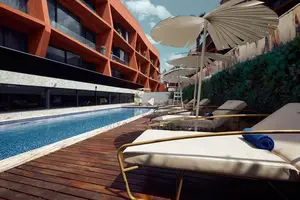 Luxury Furnished Apartment/Hotel for Sale – Cantonments, Accra